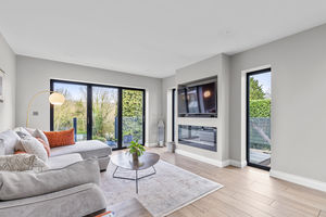 Photo 23- click for photo gallery